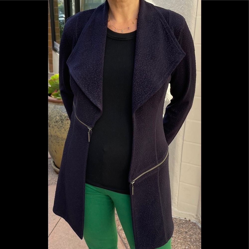 Eva Varro Barcelona long Jacket navy pebbles